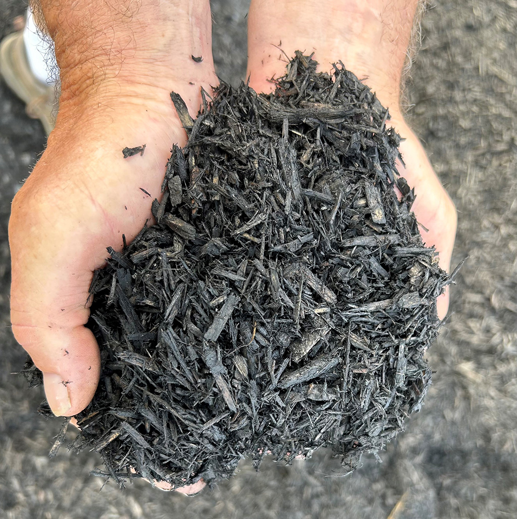 Dyed/Colored Mulches Landyshade Mulch LLC